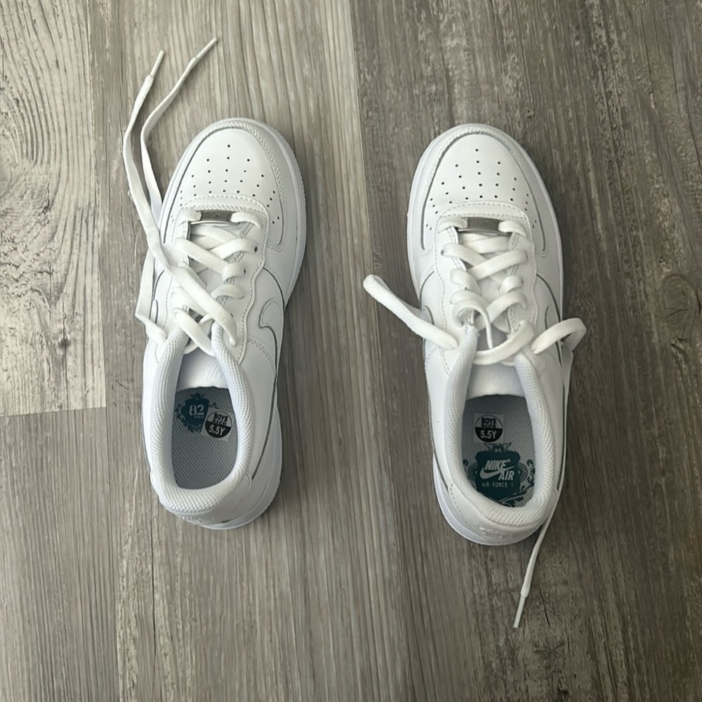 Boys Air Force 1 sneaker